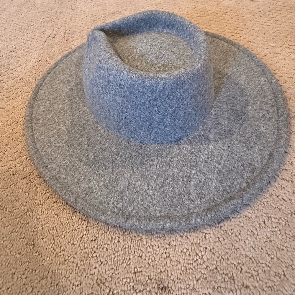 Gray Felt Wide-Brim Fedora Hat